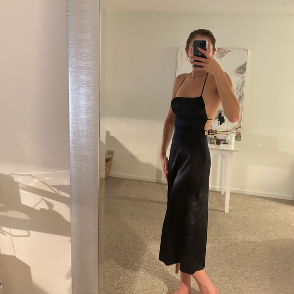 Black silk reformation midi dress - Picture 2 of 3